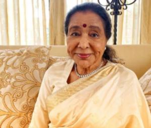 Legendary singer Asha Bhosle passes away after illness