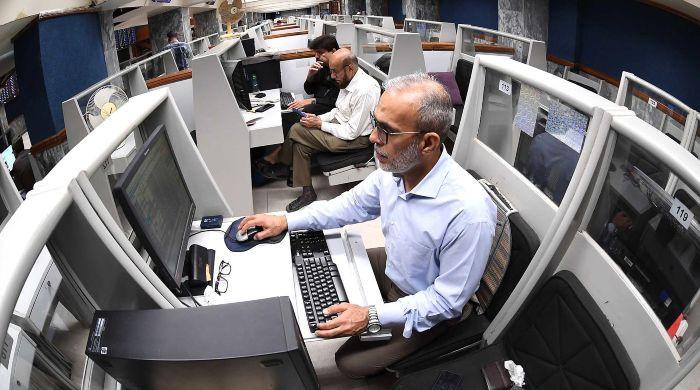 PSX falls as failed US-Iran talks jolt sentiment