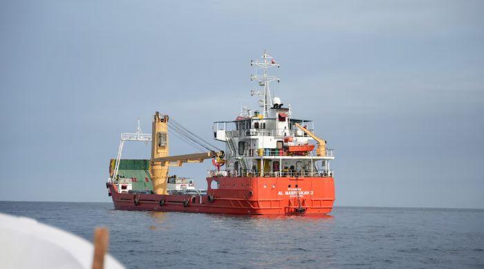 What does US naval blockade of Iran mean for oil flows?