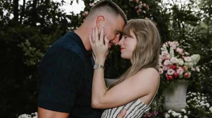 Taylor Swift, Travis Kelce arrive in NYC after wedding location revealed