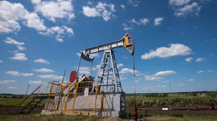 Crude oil prices fall for second day on expectations US-Iran talks may resume