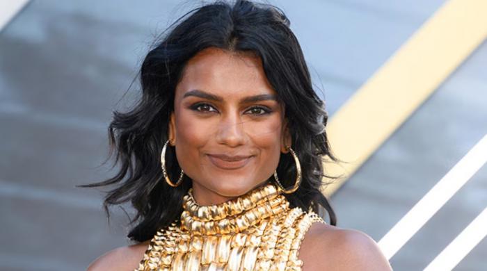 'Bridgerton' star ready to return? Simon Ashley drops major hint