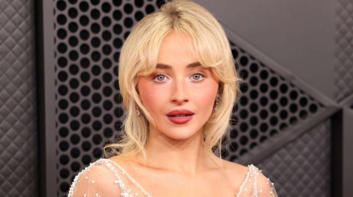 Sabrina Carpenter sparks theories with mysterious Coachella time extension 