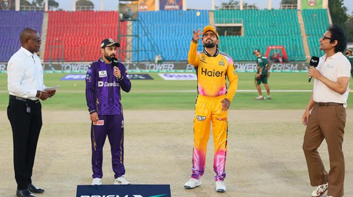 Peshawar Zalmi choose to bowl first against Quetta Gladiators in PSL 11 clash