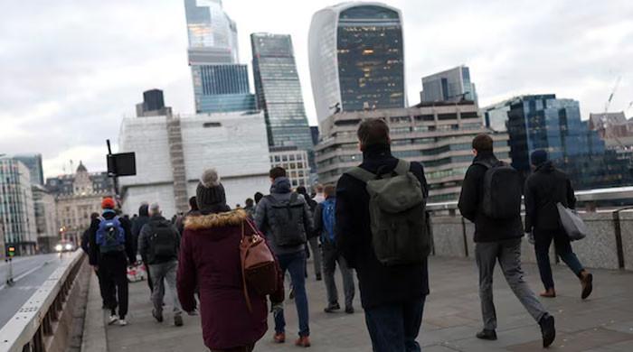 Law firms helping migrants pose as gay to get asylum in UK: report