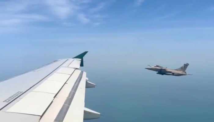 Fighter jets of Qatari air force escort Prime Minister Shehbaz Sharifs aircraft after it enters Qatari airspace en route to Doha on April 16, 2026. — Screengrab via X/@PakPMO