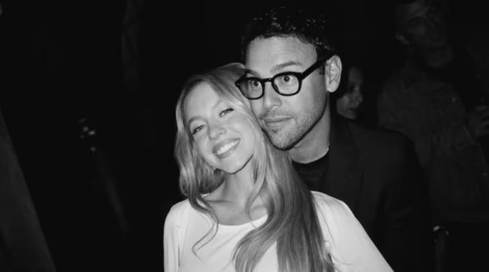 Sydney Sweeney, Scooter Braun make it official as fans notice one detail