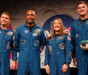 Artemis astronaut describes charring on heat shield during crew's fiery return to Earth