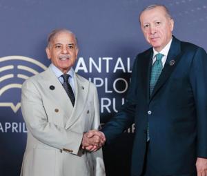 Turkish President Erdogan hails PM Shehbaz's Mideast peace efforts at diplomacy forum