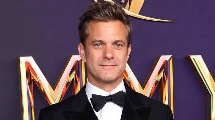 Joshua Jackson reacts candidly on being asked question about dad