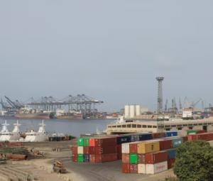 Pakistan faces oil shock risks amid Mideast conflict, warns minister