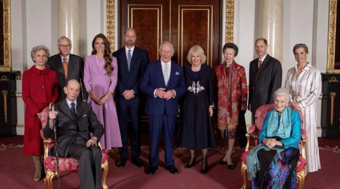 Palace issues statement as royals unite for Queen
