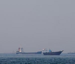 Shipping traffic through Hormuz still largely halted