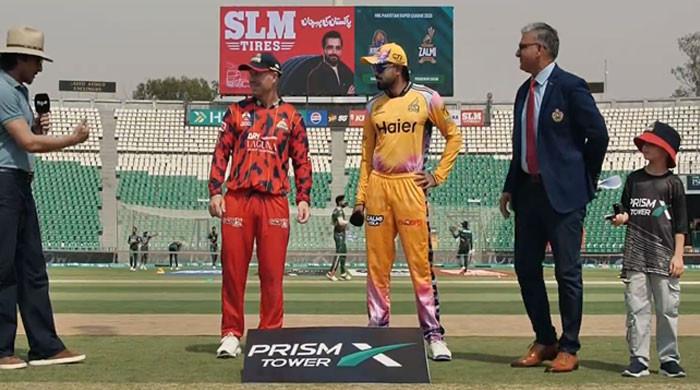 Karachi Kings opt to bat first against Peshawar Zalmi in PSL 11 match