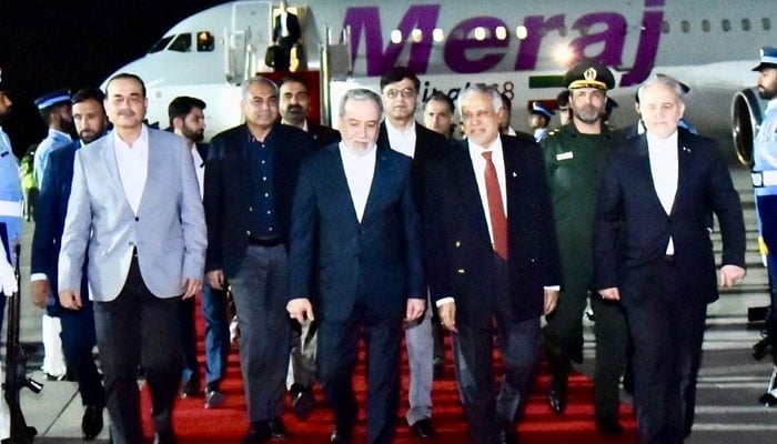 Iranian delegation led by Foreign Minister Abbas Araghchi is welcomed by DPM Ishaq Dar, CDF Field Marshal Asim Munir, and Interior Minister Mohsin Naqvi in Islamabad, April 24, 2026. — X/@MIshaqDar50