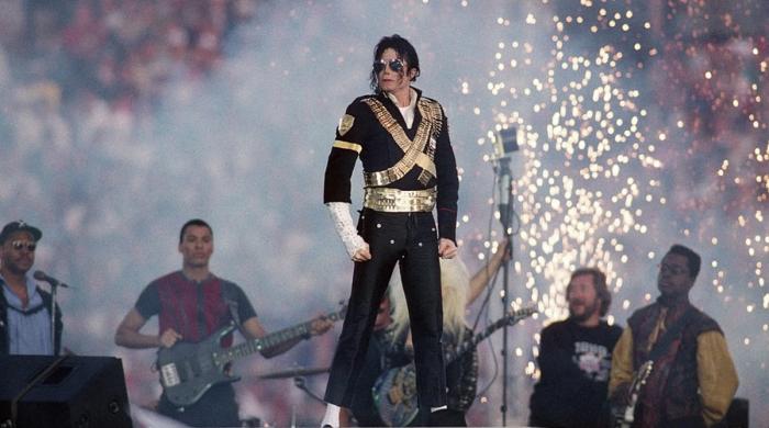 Michael Jackson biopic opens amid shocking lawsuit