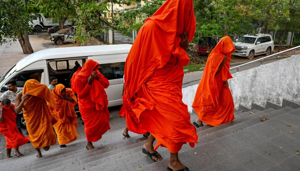 How did 22 Buddhist monks get caught smuggling 242 pounds of Cannabis?