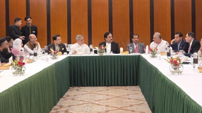 Ahmed Chinoy hosts reception in honour of acting Senate chairman