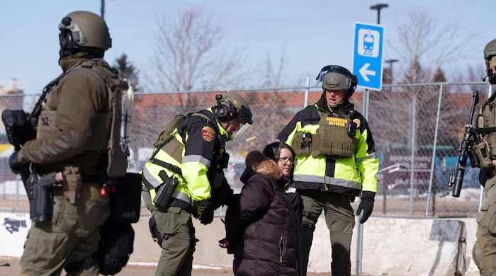 US appeals court rejects Trump's immigration detention policy