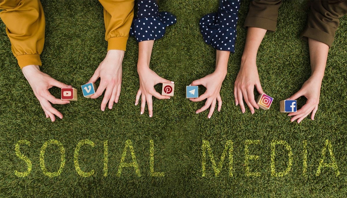 A representational image showing social media platform icons. — Magnific