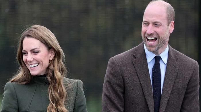 Prince William, Kate Middleton anniversary picture includes surprise guests