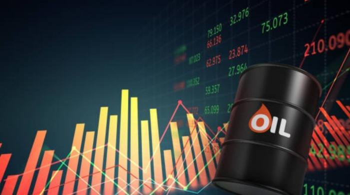 Oil tops $126, then crashes back to $116 as Trump signals extended Iran blockade