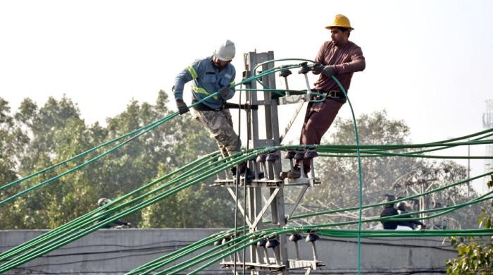 Govt announces end to loadshedding after LNG arrival