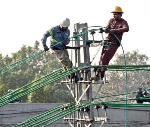 Govt announces end to loadshedding after LNG arrival