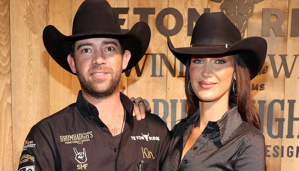 Are Bella Hadid and ex Adan Banuelos getting back together?