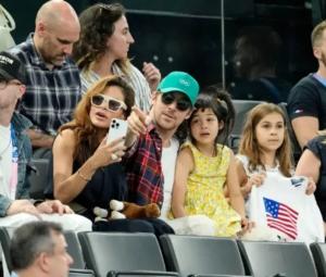 Ryan Gosling, Eva Mendes celebrate daughter's birthday with rare outing