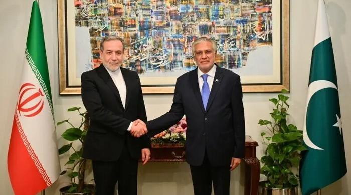 Dar emphasizes dialogue as only path to regional stability in call with Iranian FM