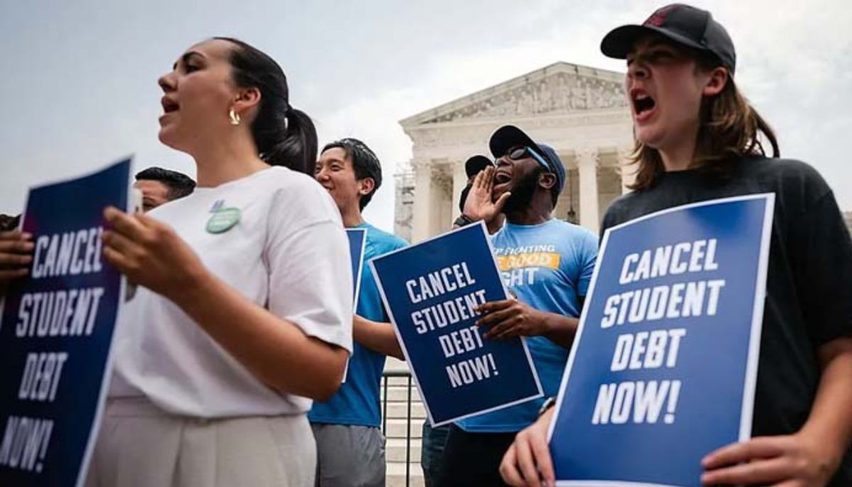 Student loan forgiveness could come years faster for unemployed workers under new proposal