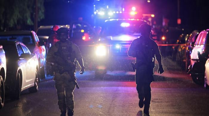Shooting shortly after Vance motorcade passage triggers brief White House lockdown