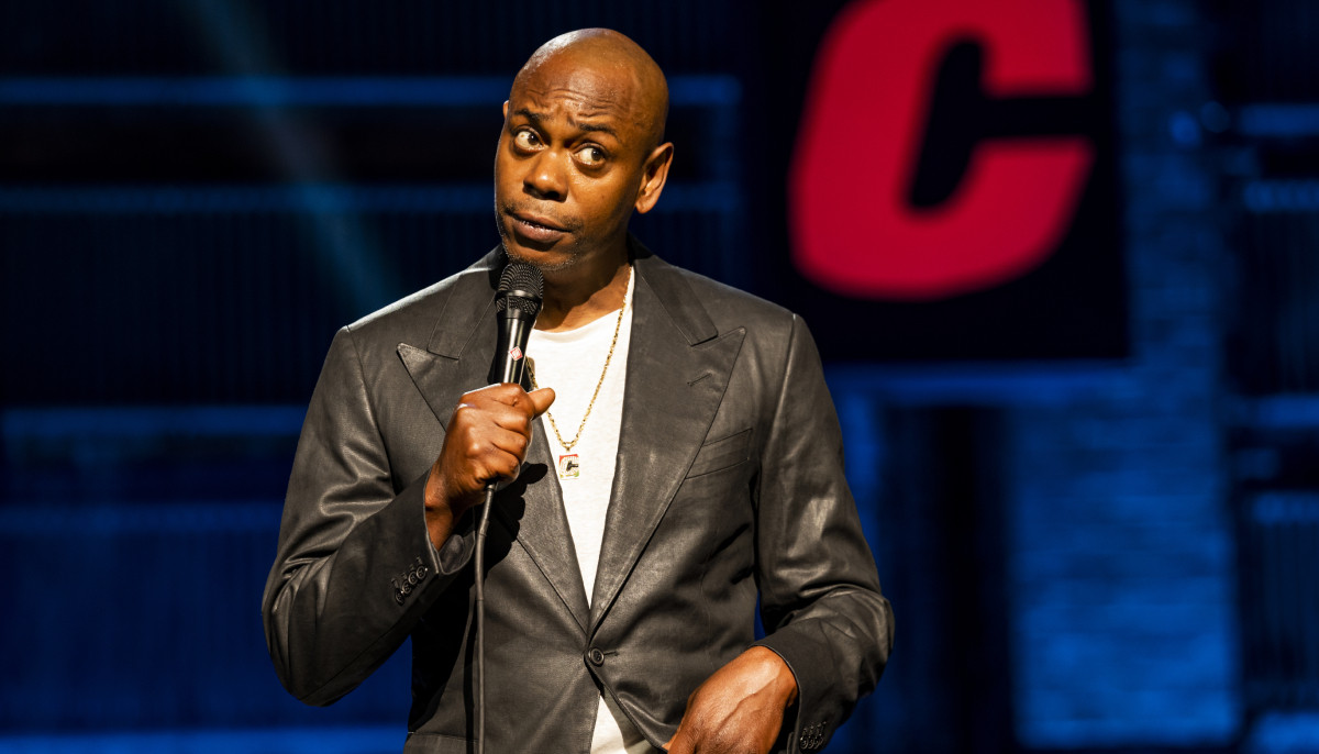 Dave Chappelle clarifies his intentions with controversial jokes