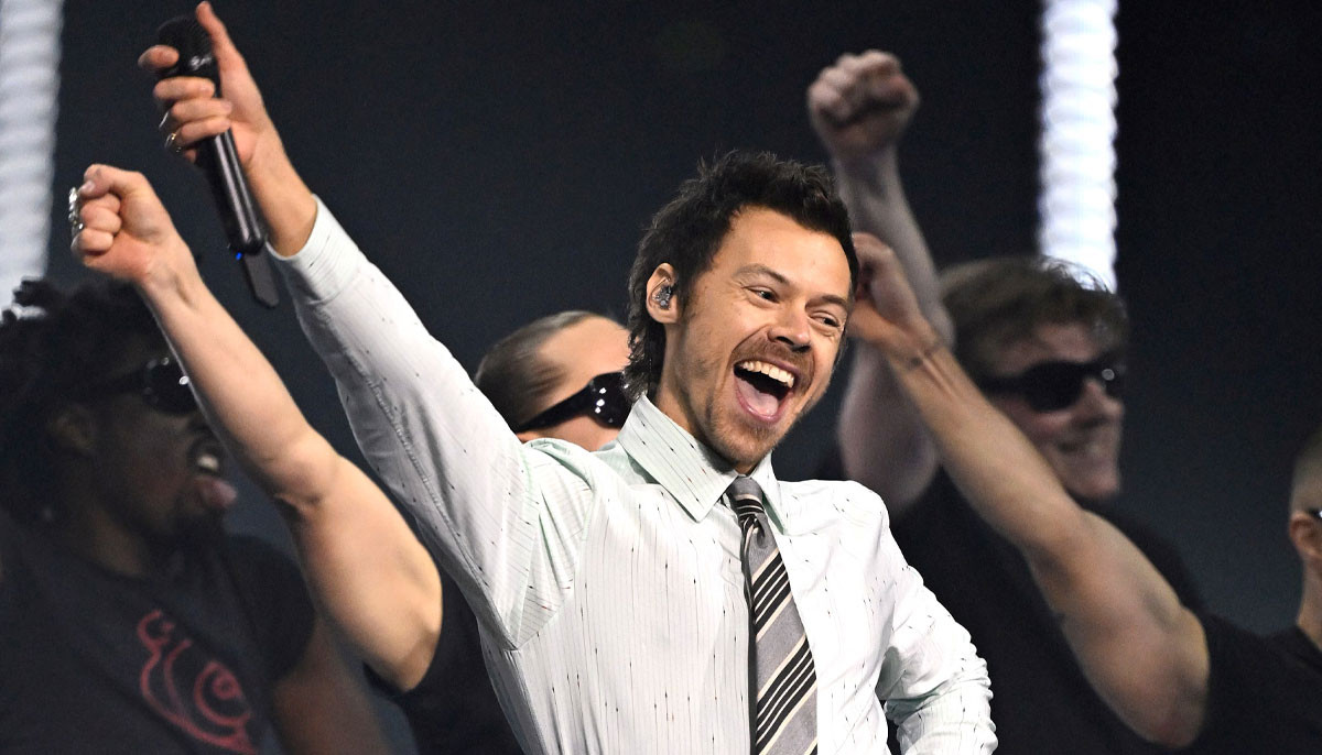 Harry Styles teases new music video after Zoe Kravitz engagement