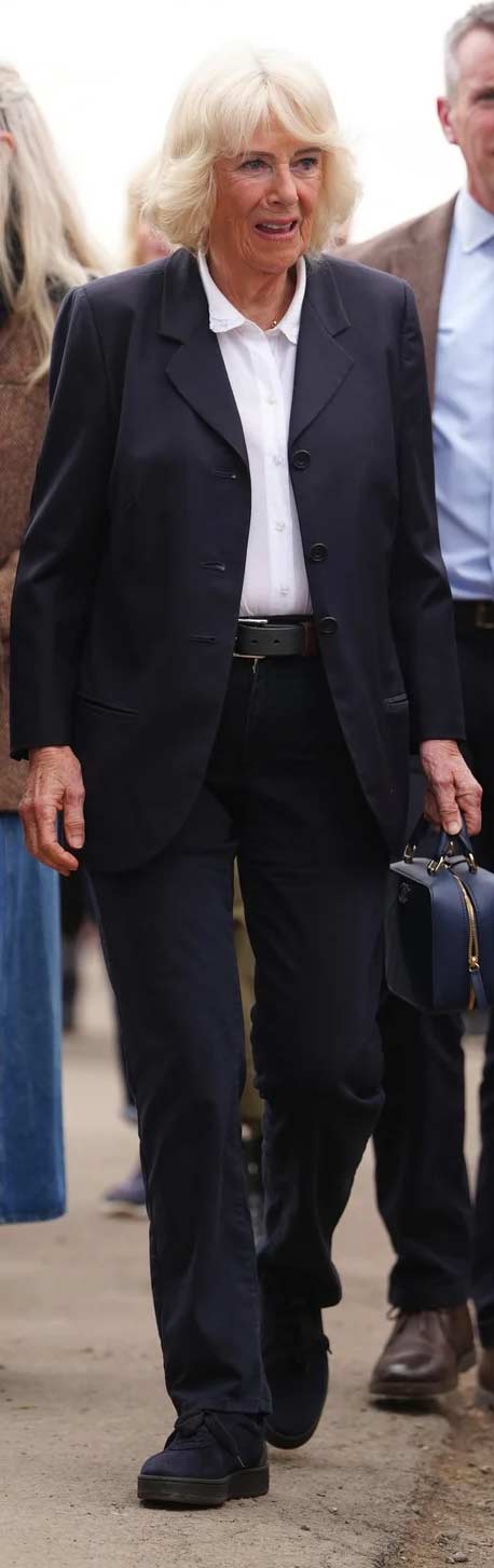 Queen Camilla evokes Princess Dianas era with stunning style