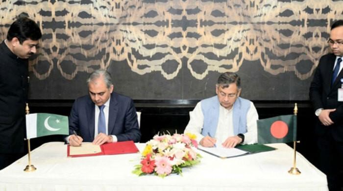 Pakistan, Bangladesh ink deal to combat drug trafficking, vow to boost security ties