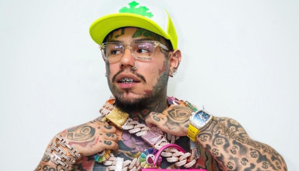 Rapper 6ix9ine makes shocking claim during girlfriend's gender reveal party