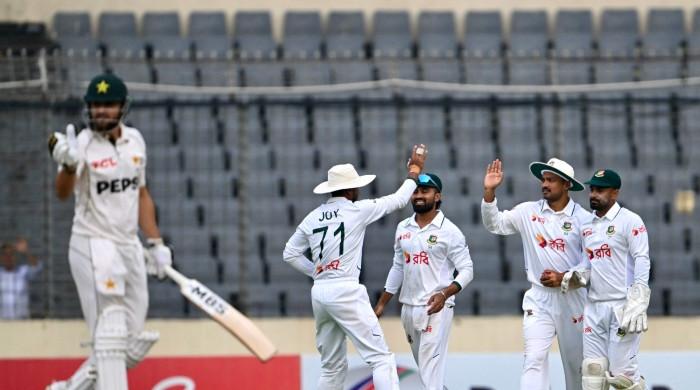 Mehidy claims five wickets as Bangladesh gain slim lead over Pakistan in Dhaka Test