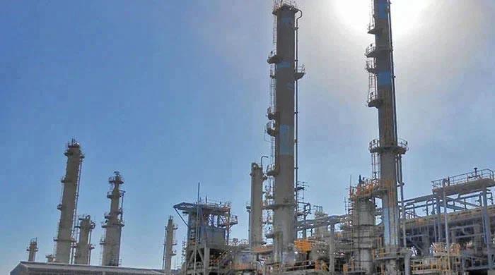 Pakistan to increase oil imports from Russia amid Strait of Hormuz crisis: envoy