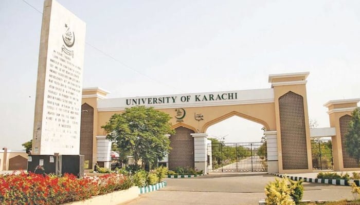 This Silver Jubilee Gate of the Karachi University can be seen in the undated image. — Online