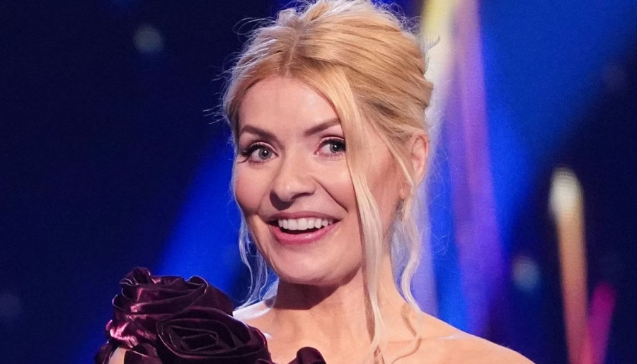 Holly Willoughby confirms exciting new project as she teases major comeback