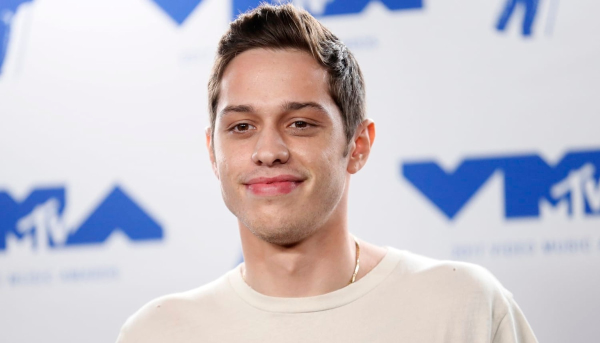 Pete Davidson gets real at Webby Awards as he drops a dark joke