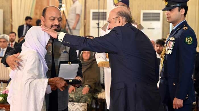 President Zardari confers civil awards on recipients from various fields