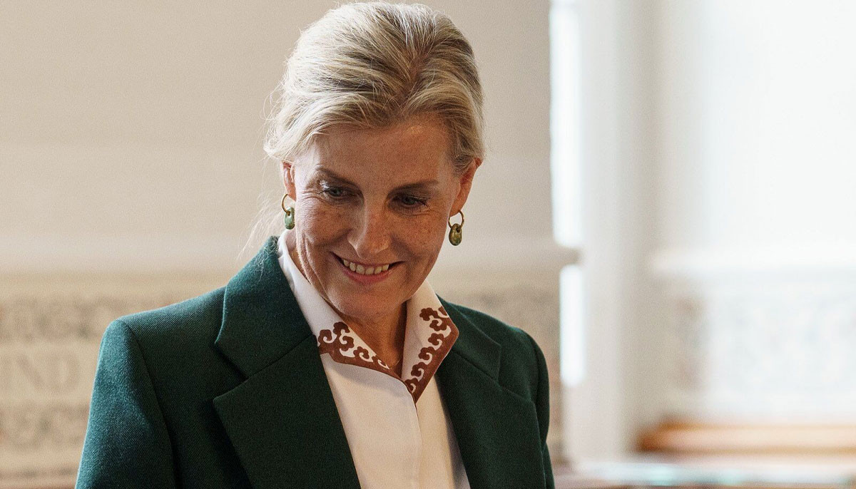Palace issues statement as Duchess Sophie rubs shoulders with King