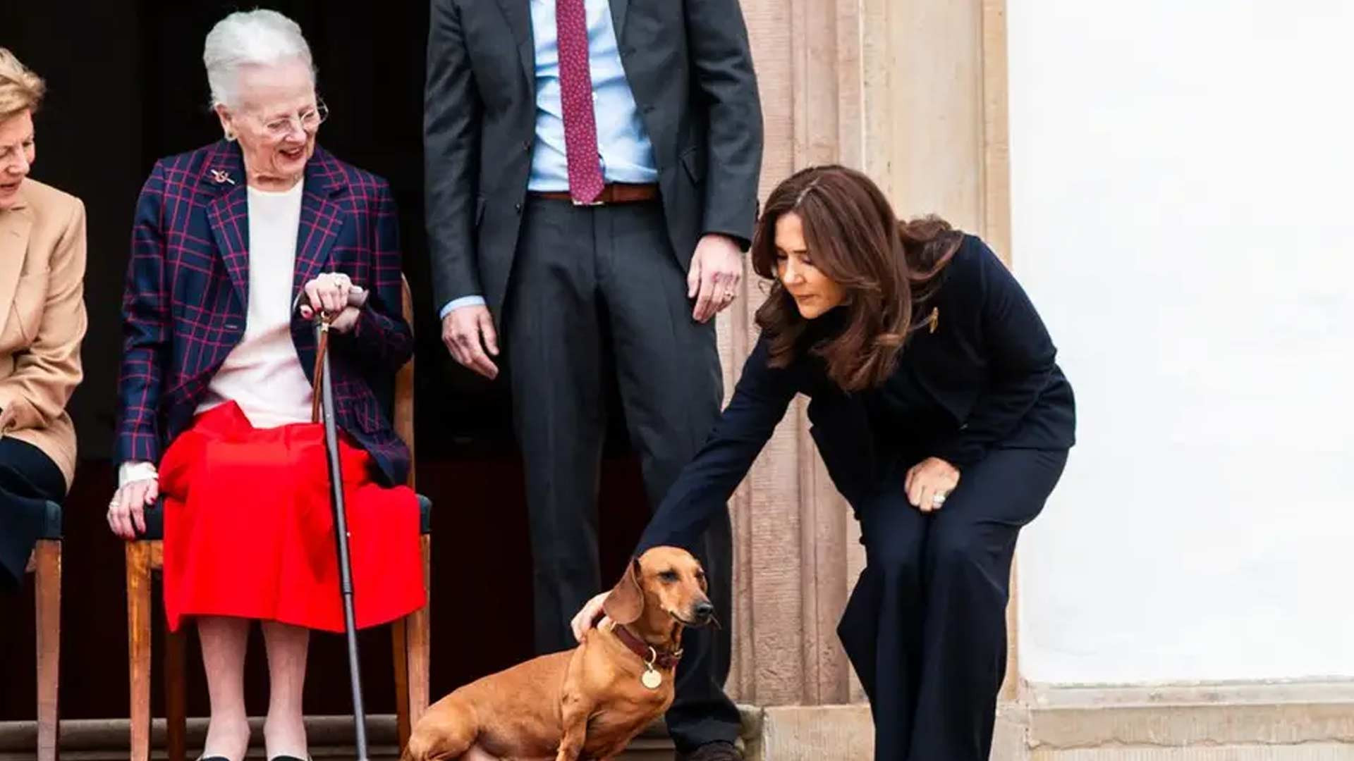 Queen rushed to hospital after health scare