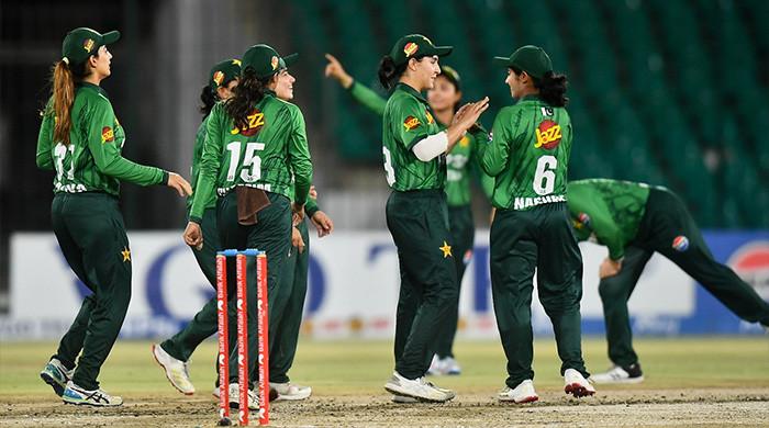 Pakistan crush Zimbabwe in final T20I to complete series whitewash