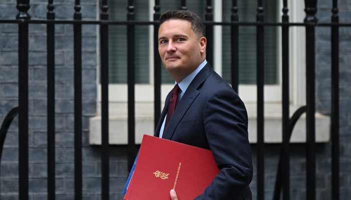 Britains former Secretary of State for Health and Social Care Wes Streeting arrives for a Cabinet meeting at 10 Downing Street in London, Britain. — Reuters/File
