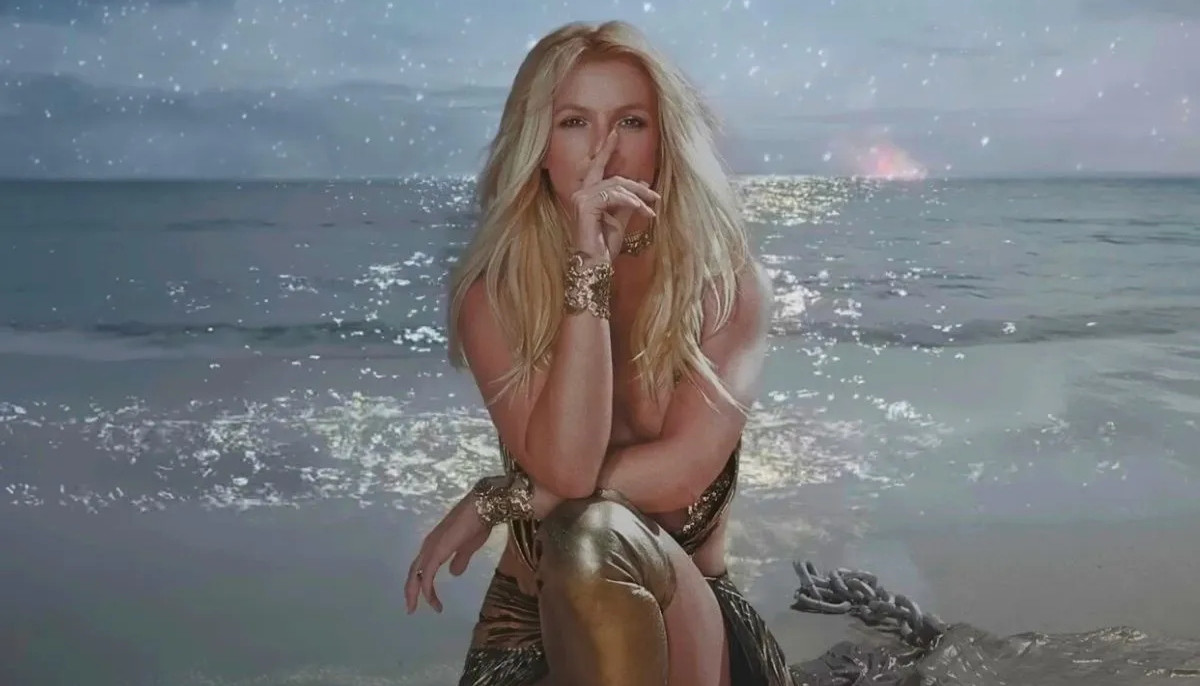 Britney Spears 'exhausted' pals 'scared' of singer's public behaviour 