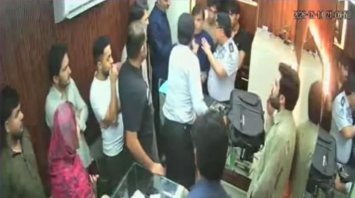 FIA assures ‘transparent probe' after violence allegations in Sarafa Bazaar raid